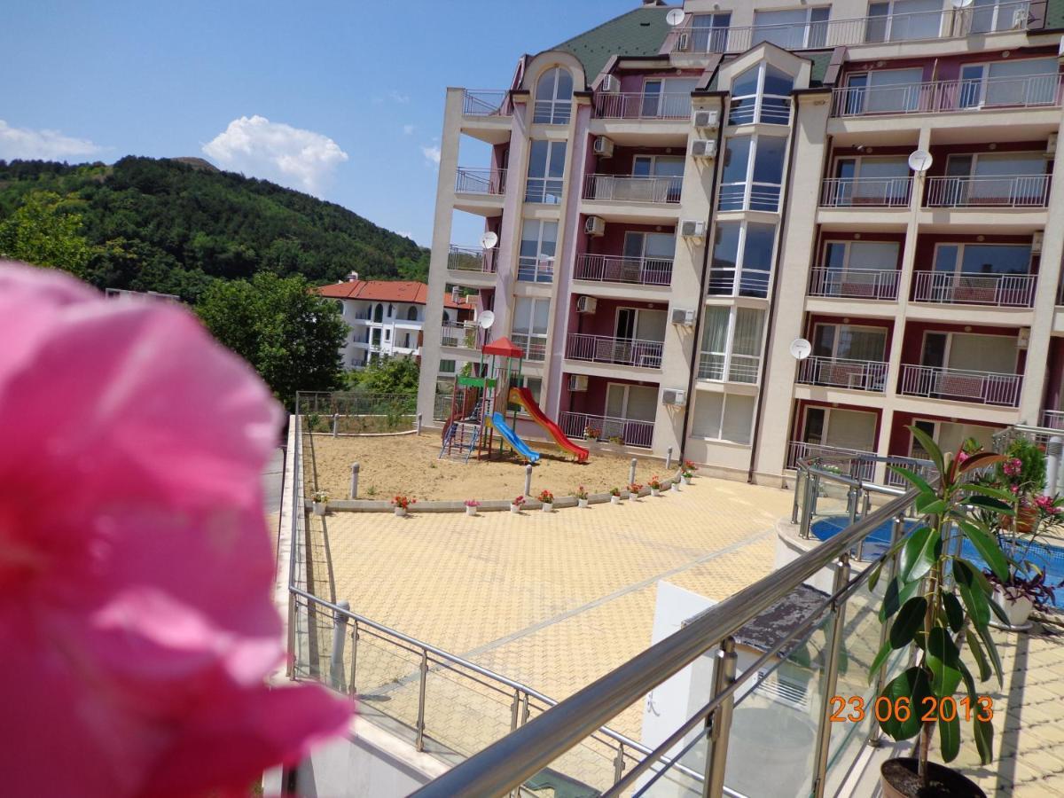 Kavarna Hills Apartments エクステリア 写真